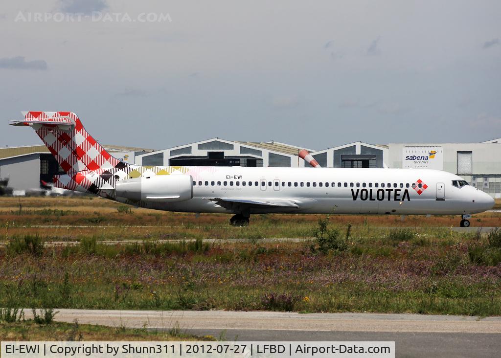 EI-EWI, 2003 Boeing 717-2BL C/N 55170, Taxiing holding point rwy 23 for departure