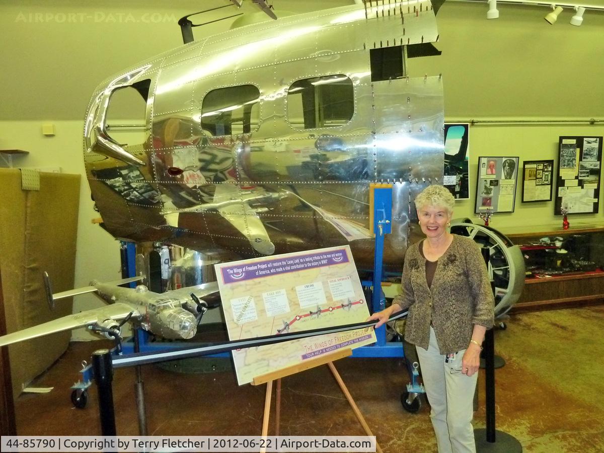 44-85790, 1944 Boeing B-17G-105-VE Flying Fortress C/N 8699, 1944 Boeing B-17G-105-VE Flying Fortress, c/n: 8699 - restoration project - headed by Punky Scott - daughter of the late owner , Art Lacey