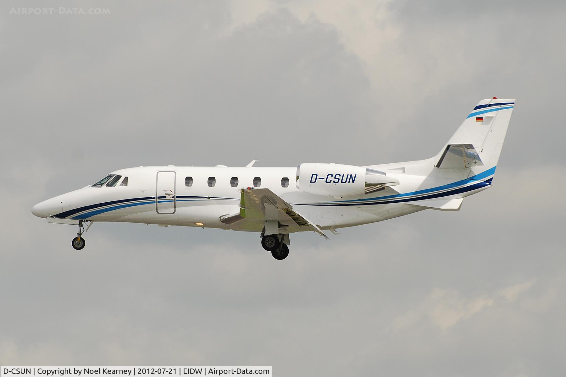 D-CSUN, 2012 Cessna 560 Citation XLS+ C/N 560-6102, Landing Rwy 28 at EIDW