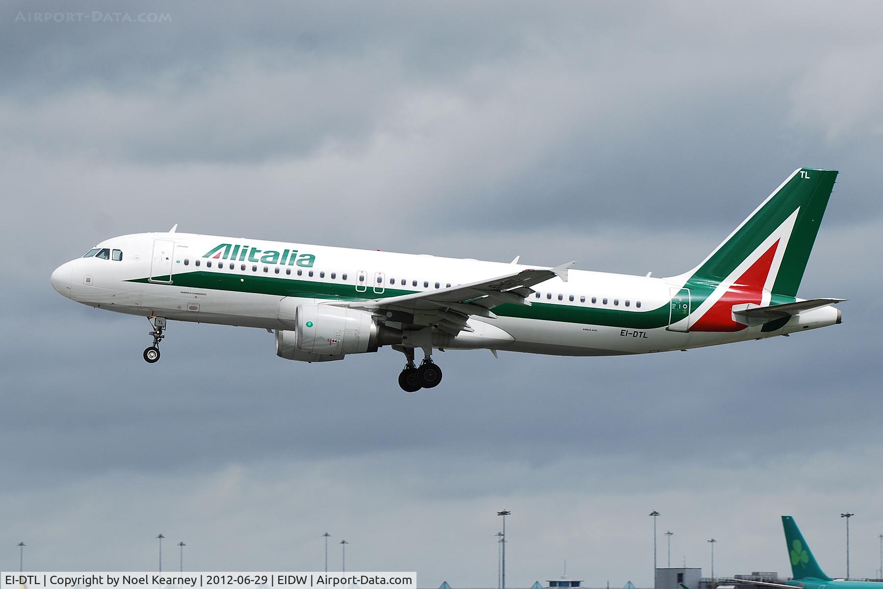 EI-DTL, 2009 Airbus A320-216 C/N 4108, Landing Rwy 28 at EIDW.