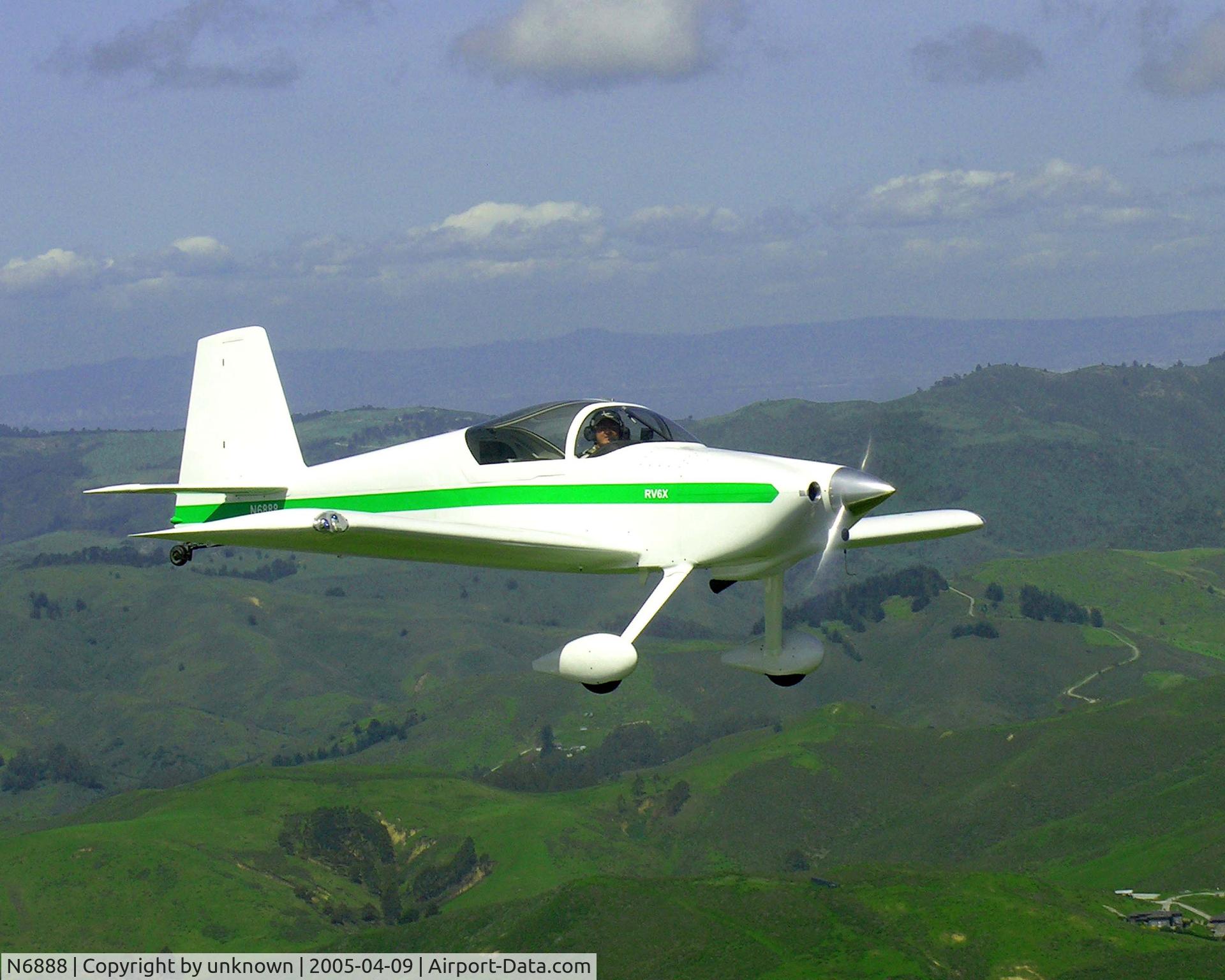 N6888, 2002 Vans RV-6 C/N 25767-1, N6888