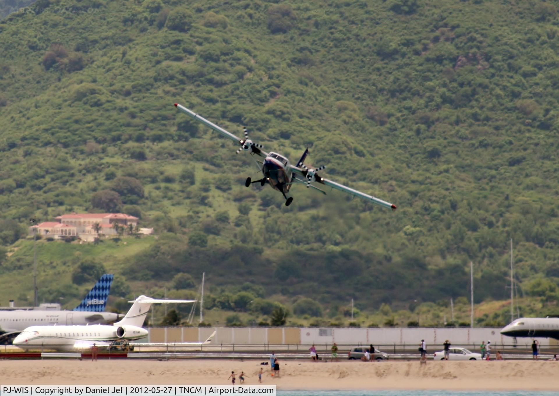 PJ-WIS, 1975 De Havilland Canada DHC-6-300 Twin Otter C/N 447, PJ-WIS