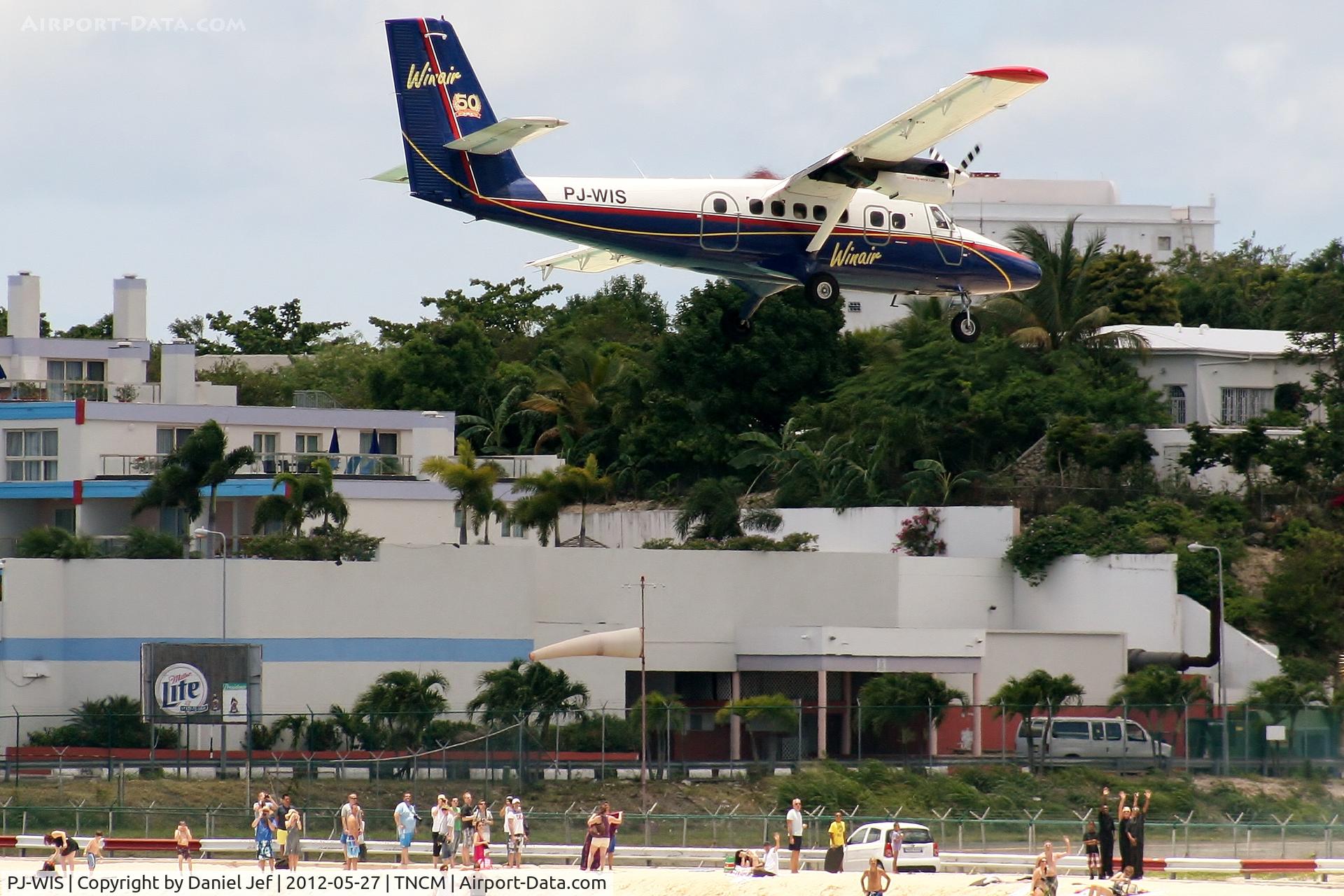 PJ-WIS, 1975 De Havilland Canada DHC-6-300 Twin Otter C/N 447, PJ-WIS