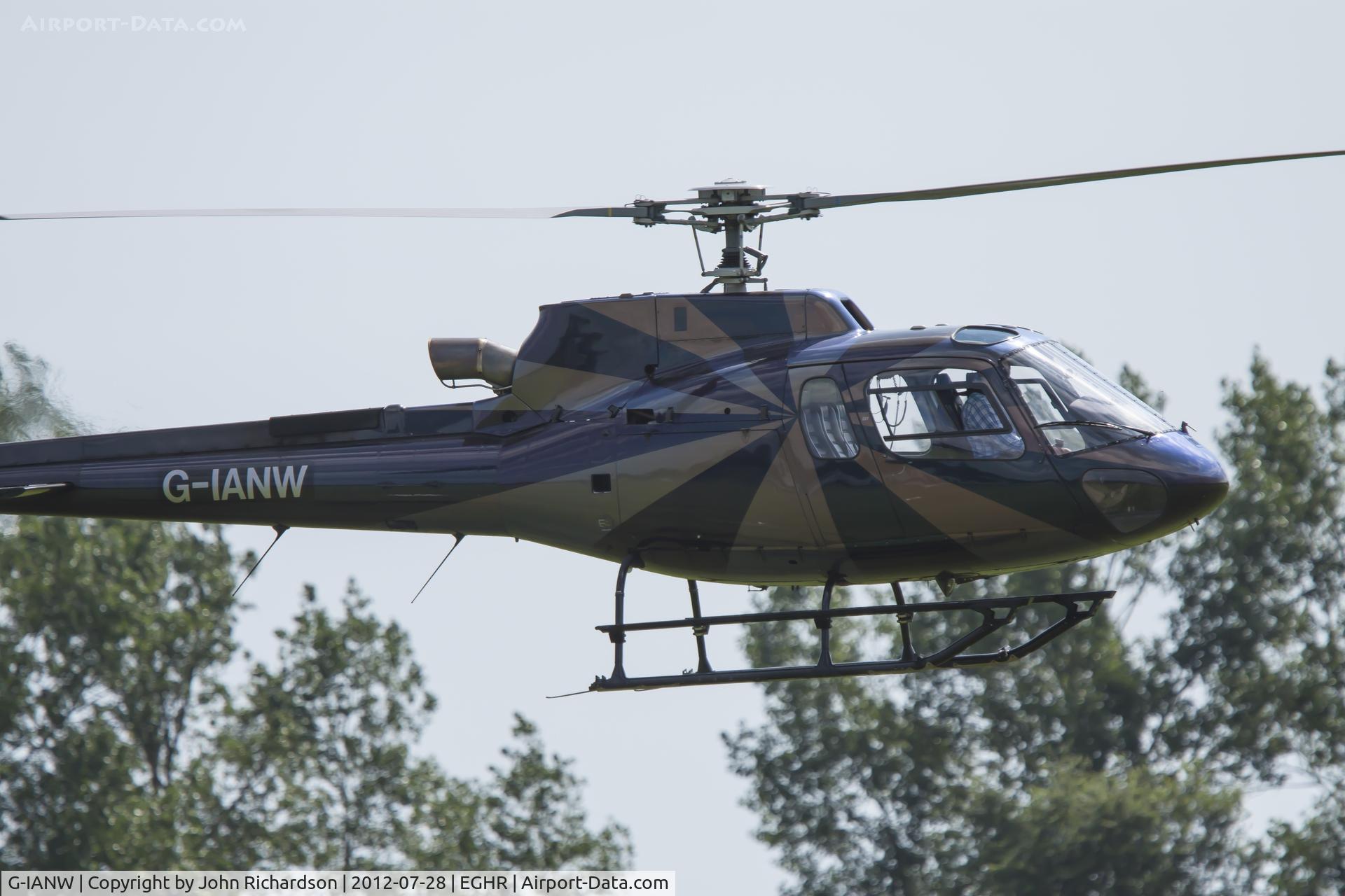 G-IANW, 2000 Eurocopter AS-350B-3 Ecureuil Ecureuil C/N 3447, Arriving. Finals to land