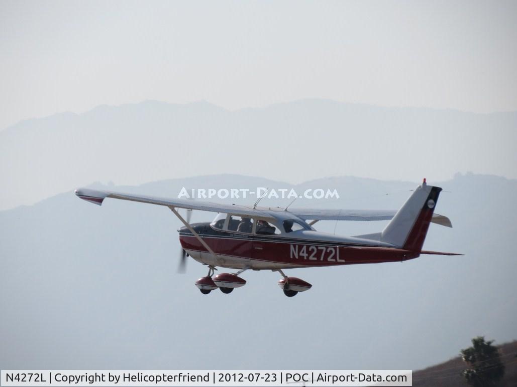 N4272L, 1966 Cessna 172G C/N 17254341, Airbourne under hazy skies