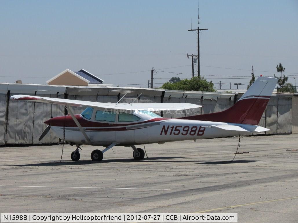 N1598B, 1982 Cessna T182 Skylane C/N 18268108, Tied down and parked between the hangers