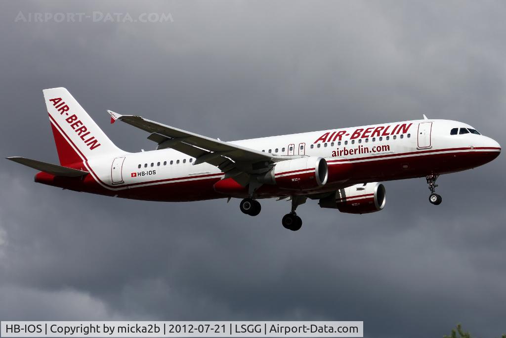 HB-IOS, 2006 Airbus A320-214 C/N 2968, Landing in 05