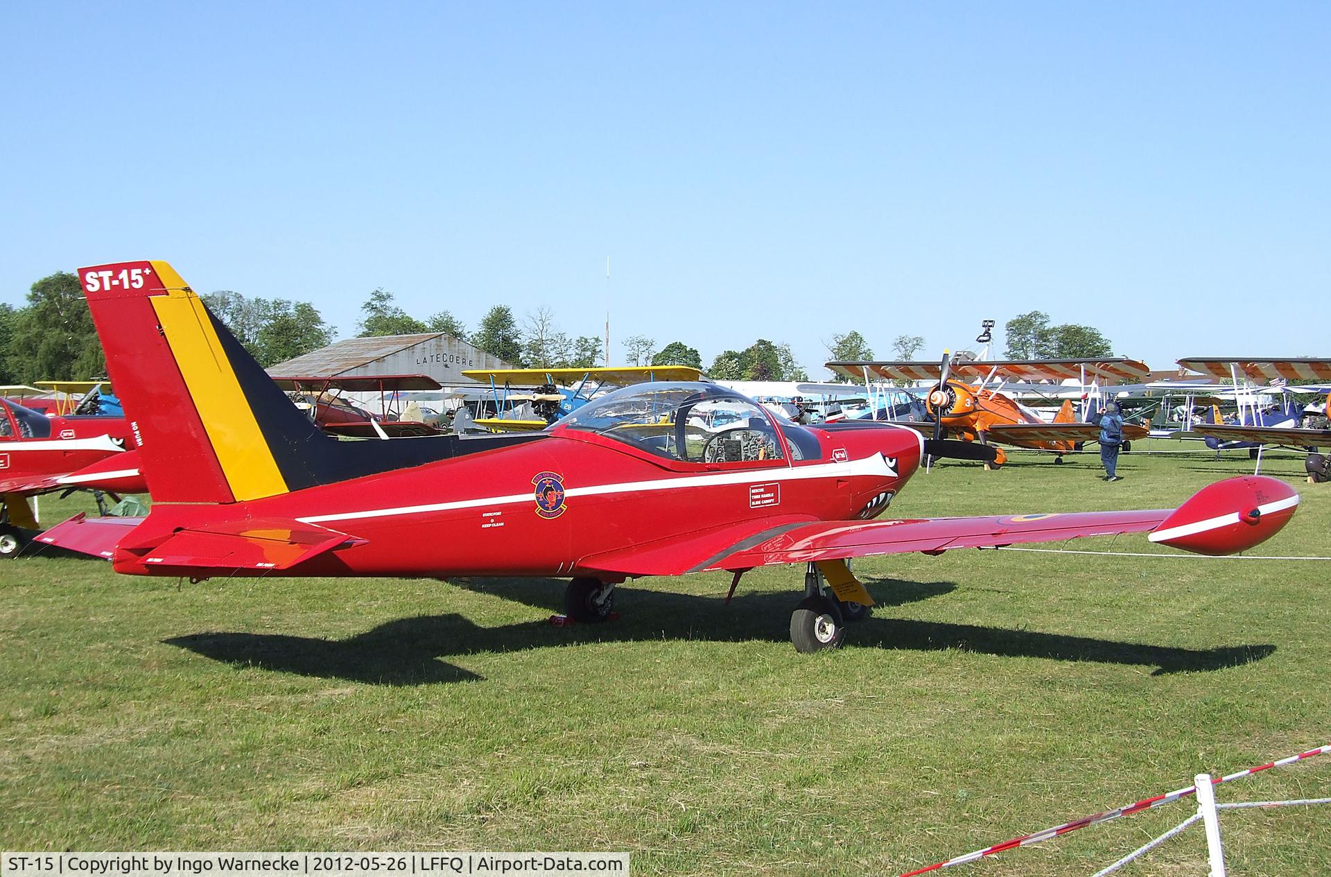 ST-15, SIAI-Marchetti SF-260M+ C/N 10-15, SIAI-Marchetti SF.260M+ of the 'Diables Rouges / Red Devils' aerobatic team of the Belgian Air Force at the Meeting Aerien 2012, La-Ferte-Alais