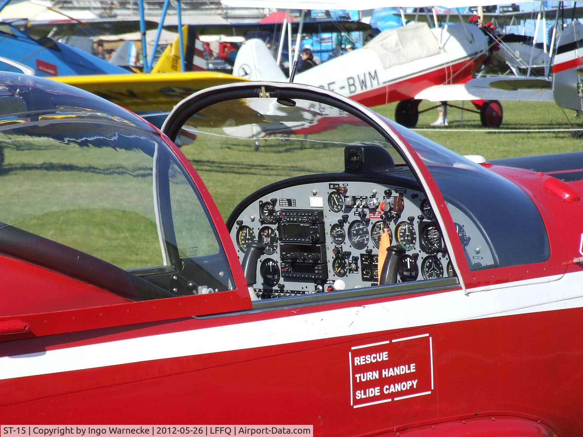ST-15, SIAI-Marchetti SF-260M+ C/N 10-15, SIAI-Marchetti SF.260M+ of the 'Diables Rouges / Red Devils' aerobatic team of the Belgian Air Force at the Meeting Aerien 2012, La-Ferte-Alais #c