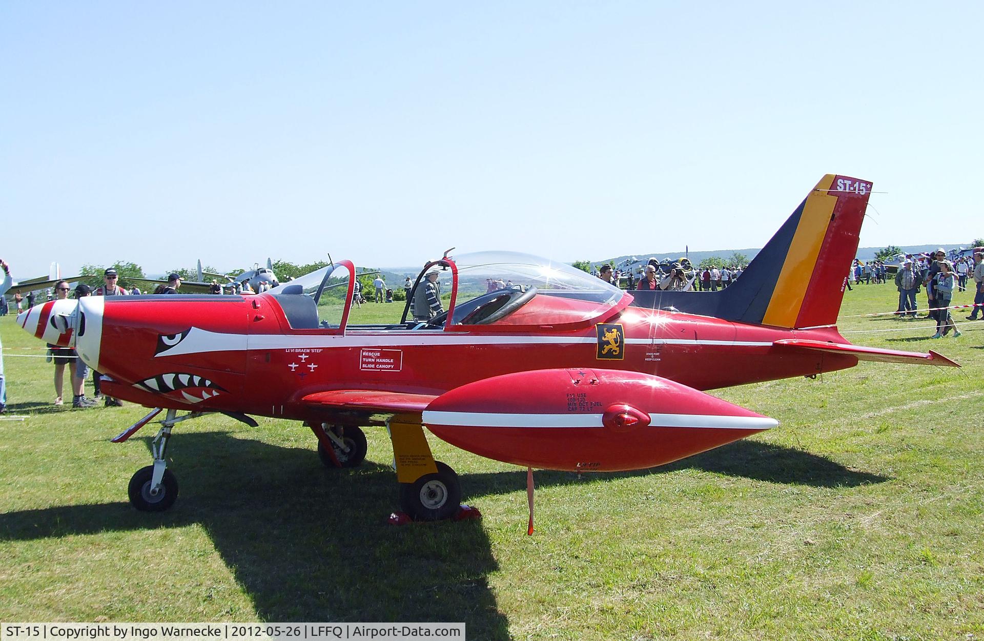 ST-15, SIAI-Marchetti SF-260M+ C/N 10-15, SIAI-Marchetti SF.260M+ of the 'Diables Rouges / Red Devils' aerobatic team of the Belgian Air Force at the Meeting Aerien 2012, La-Ferte-Alais