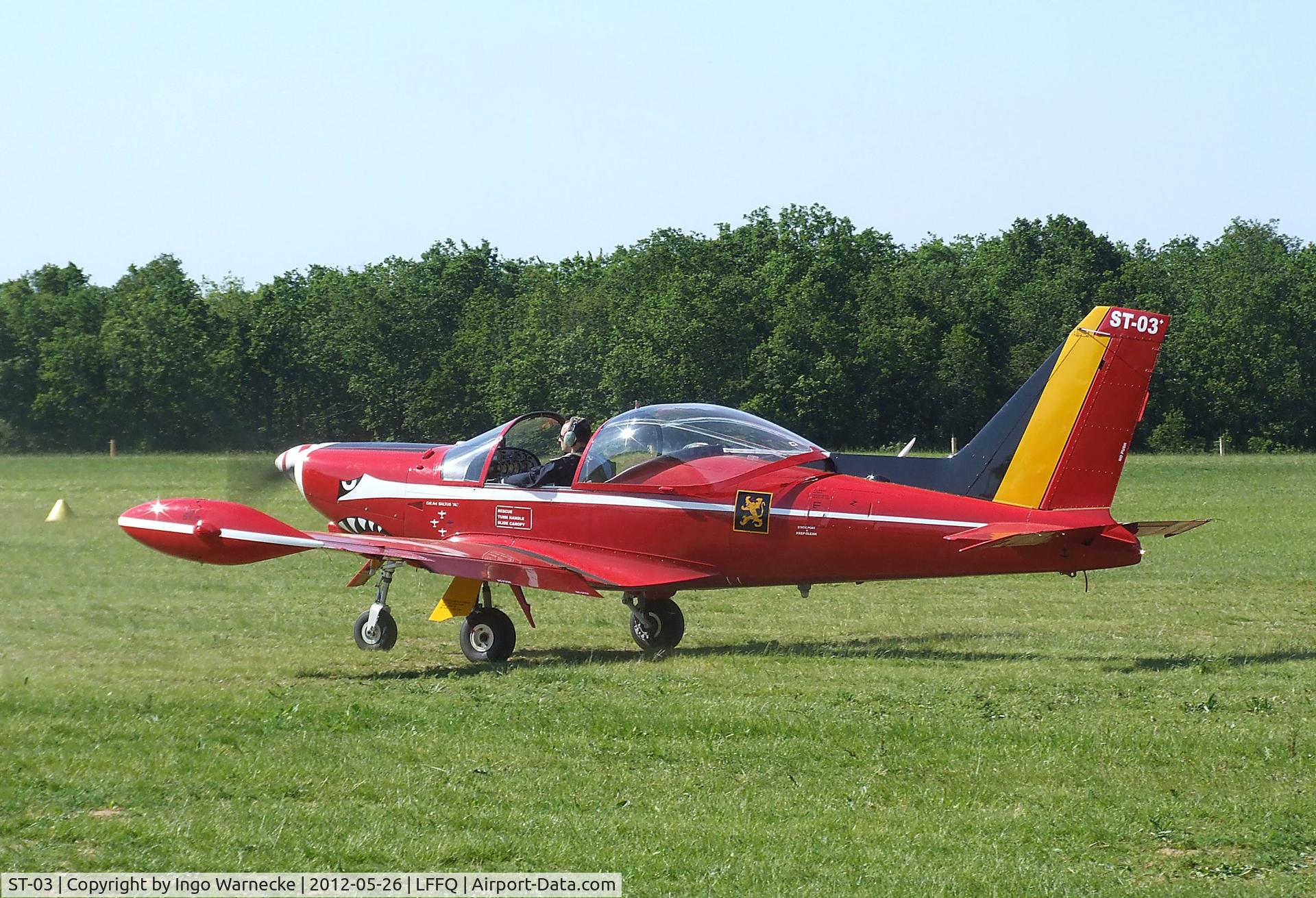 ST-03, SIAI-Marchetti SF-260MB C/N 10-03, SIAI-Marchetti SF.260MB of the 'Diables Rouges / Red Devils' aerobatic team of the Belgian Air Force at the Meeting Aerien 2012, La-Ferte-Alais