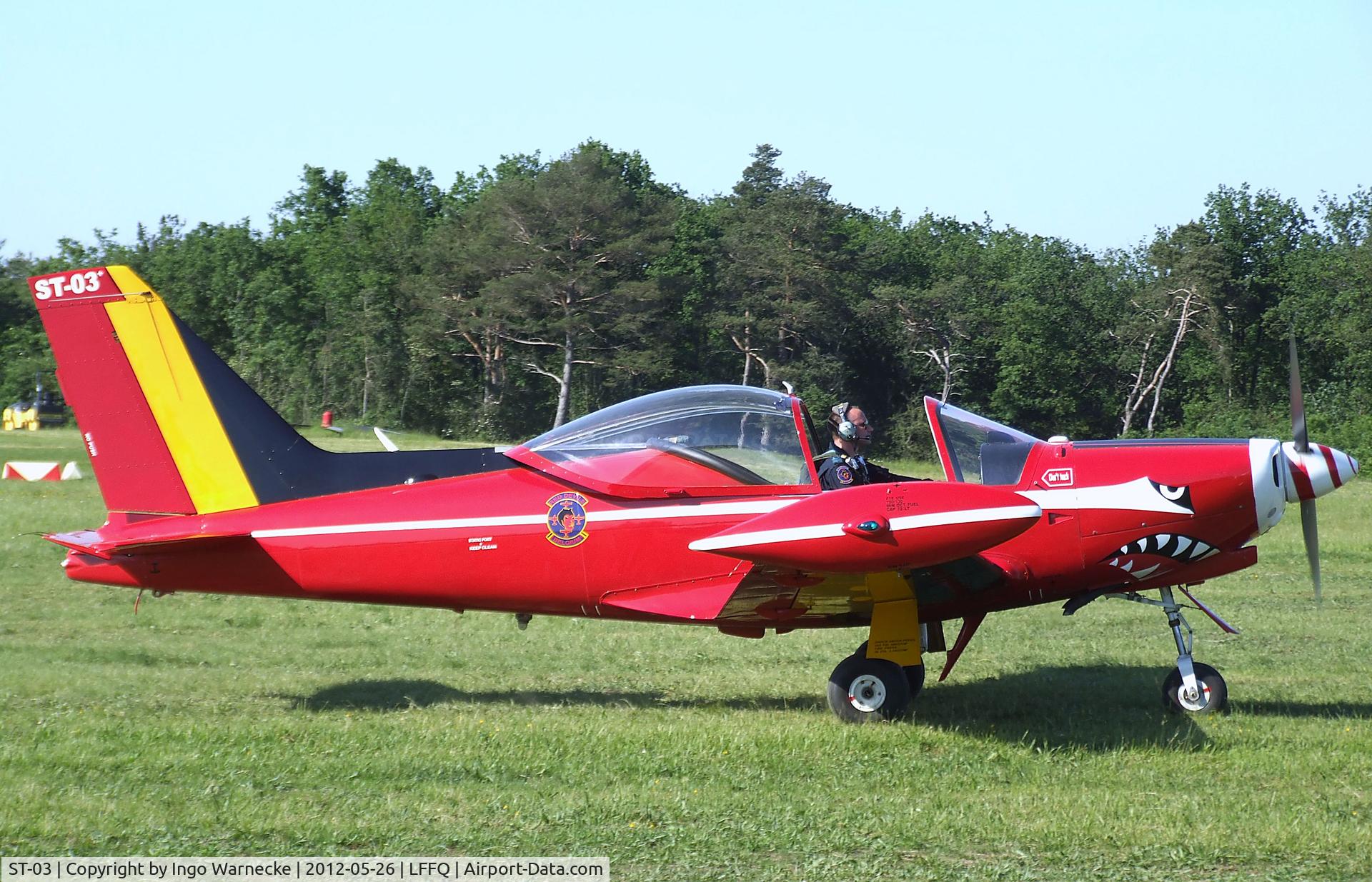 ST-03, SIAI-Marchetti SF-260MB C/N 10-03, SIAI-Marchetti SF.260MB of the 'Diables Rouges / Red Devils' aerobatic team of the Belgian Air Force at the Meeting Aerien 2012, La-Ferte-Alais