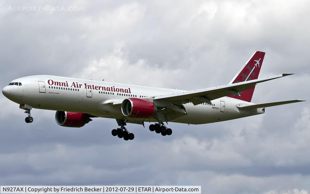 N927AX, 1997 Boeing 777-222/ER C/N 26943, on final RW26