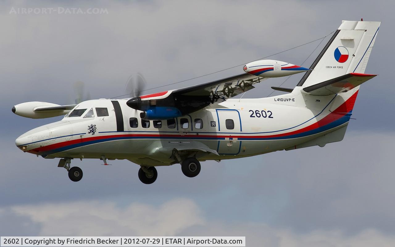 2602, 1991 Let L-410UVP-E Turbolet C/N 912602, on final RW26