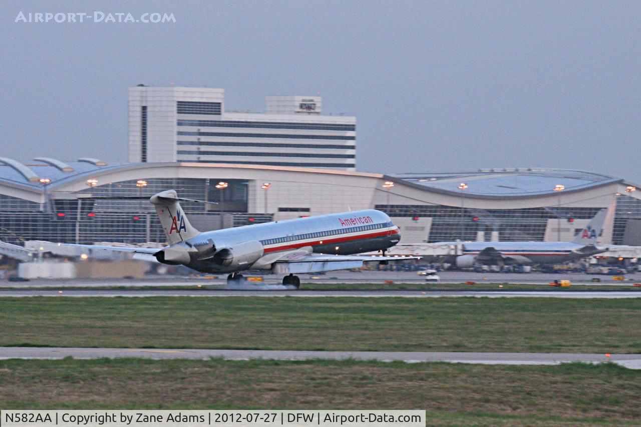 N582AA, 1991 McDonnell Douglas MD-82 (DC-9-82) C/N 53159, American Airlines Landing at DFW Airport