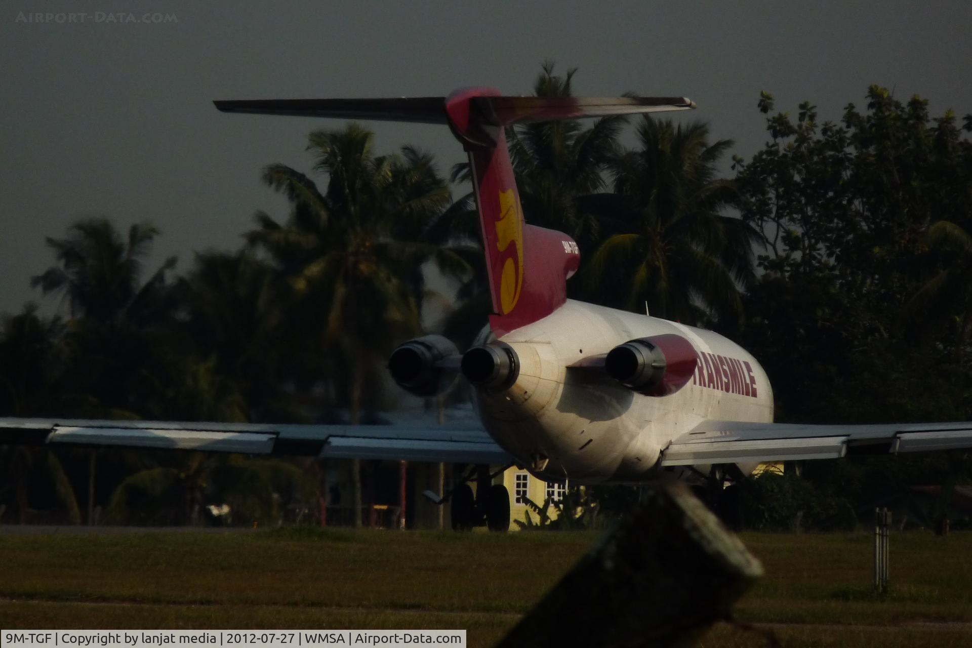 9M-TGF, 1979 Boeing 727-247/Adv(F) C/N 21698, APU Section