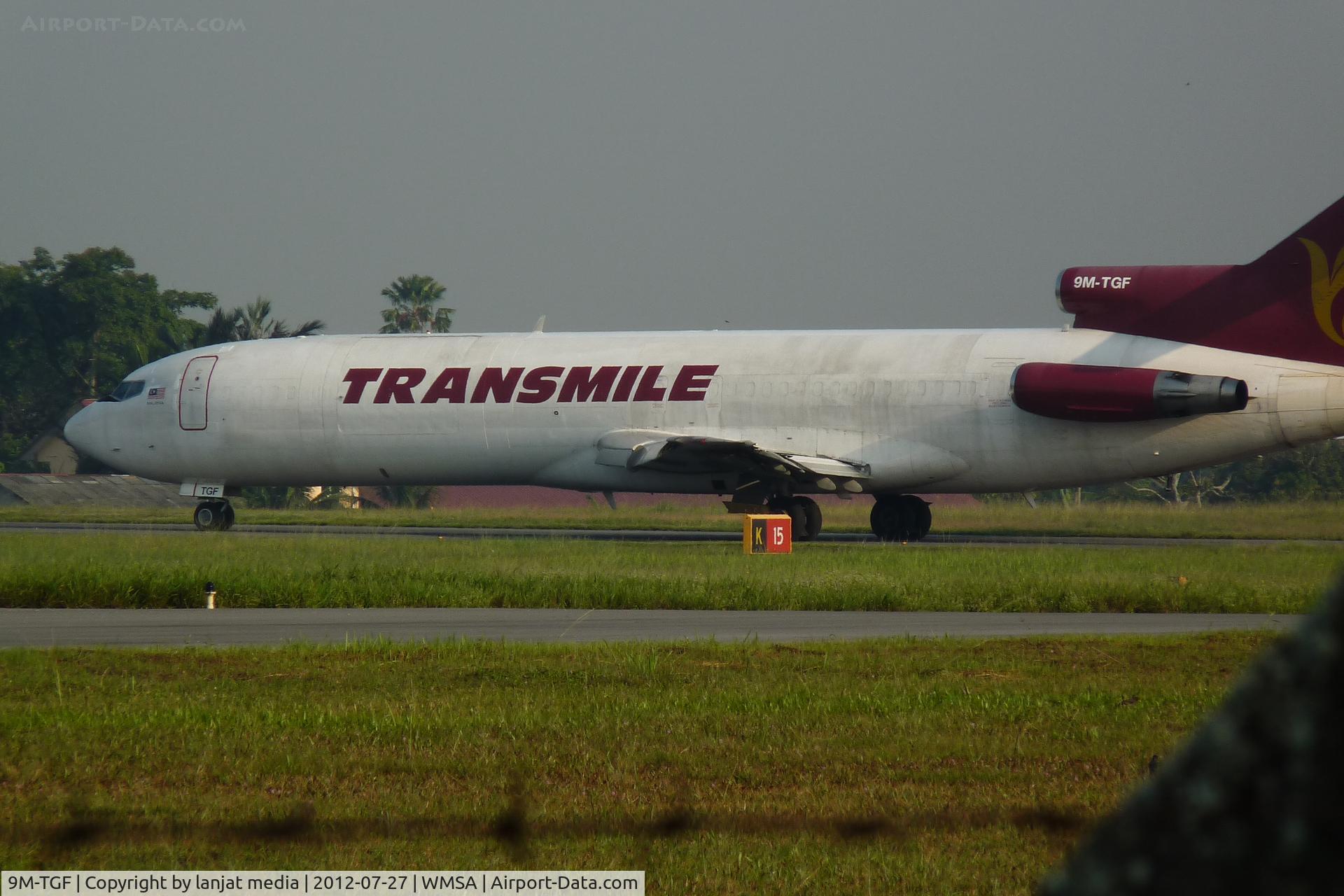 9M-TGF, 1979 Boeing 727-247/Adv(F) C/N 21698, Morning