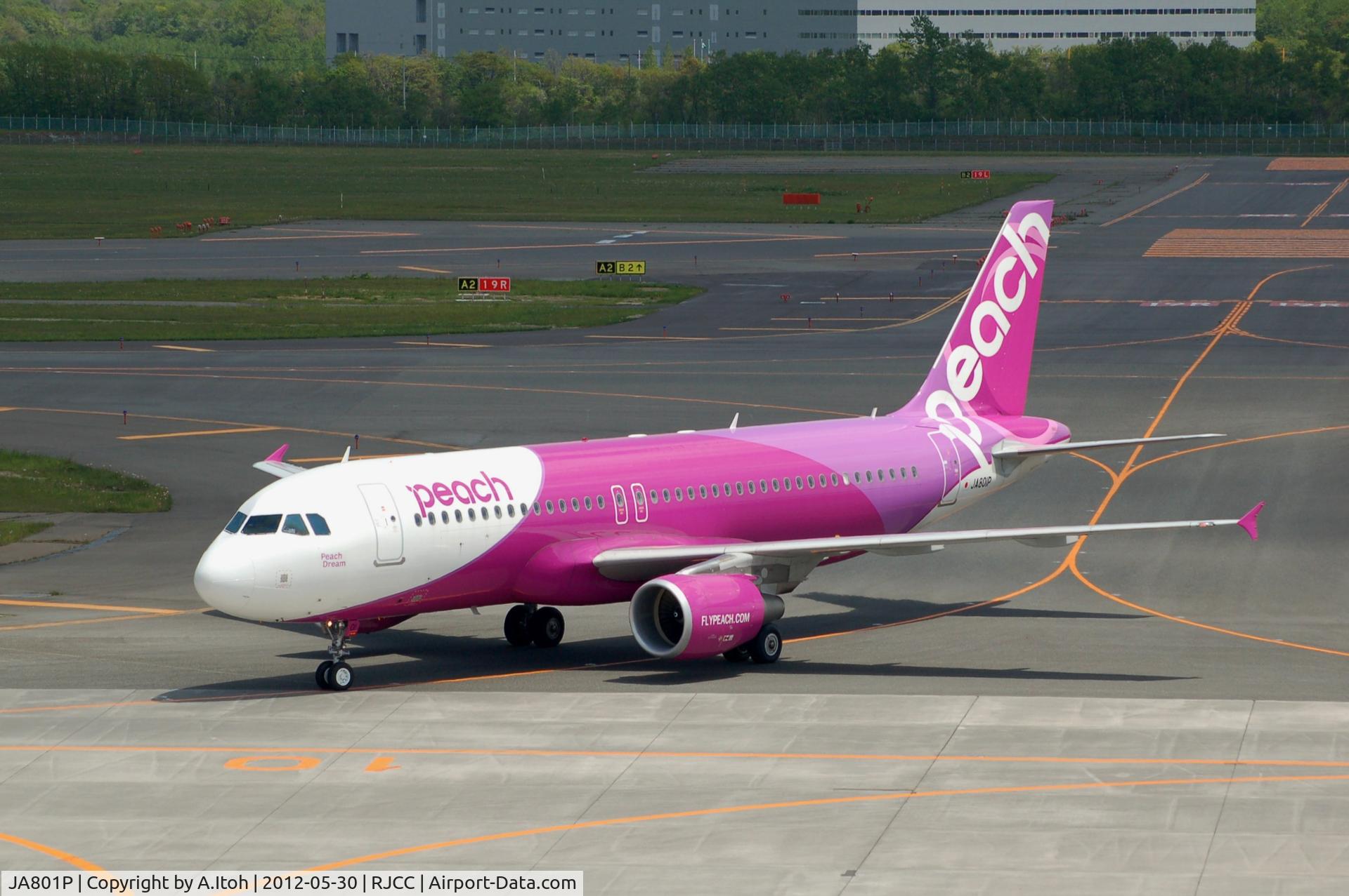 JA801P, 2011 Airbus A320-214 C/N 4887, Taxi New Chitose