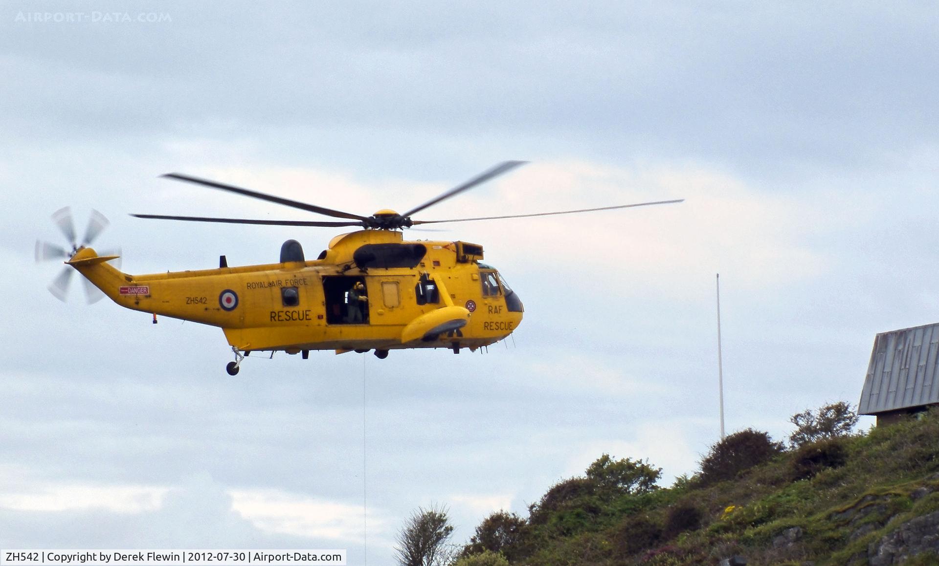 ZH542, Westland Sea King HAR.3A C/N WA1008, Landside, bracelet bay, Winching out.