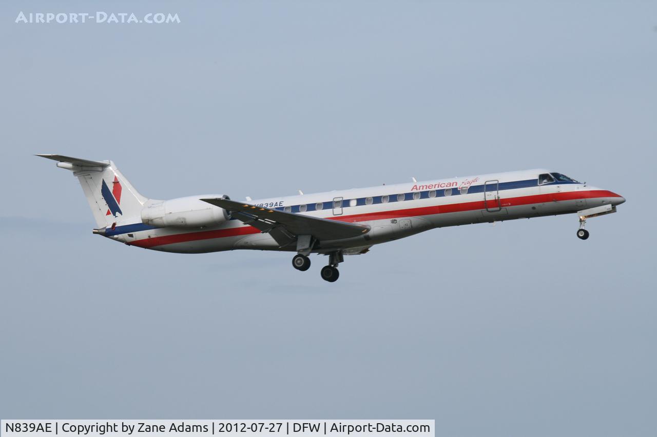 N839AE, 2002 Embraer ERJ-140LR (EMB-135KL) C/N 145653, American Eagle landing at DFW Airport