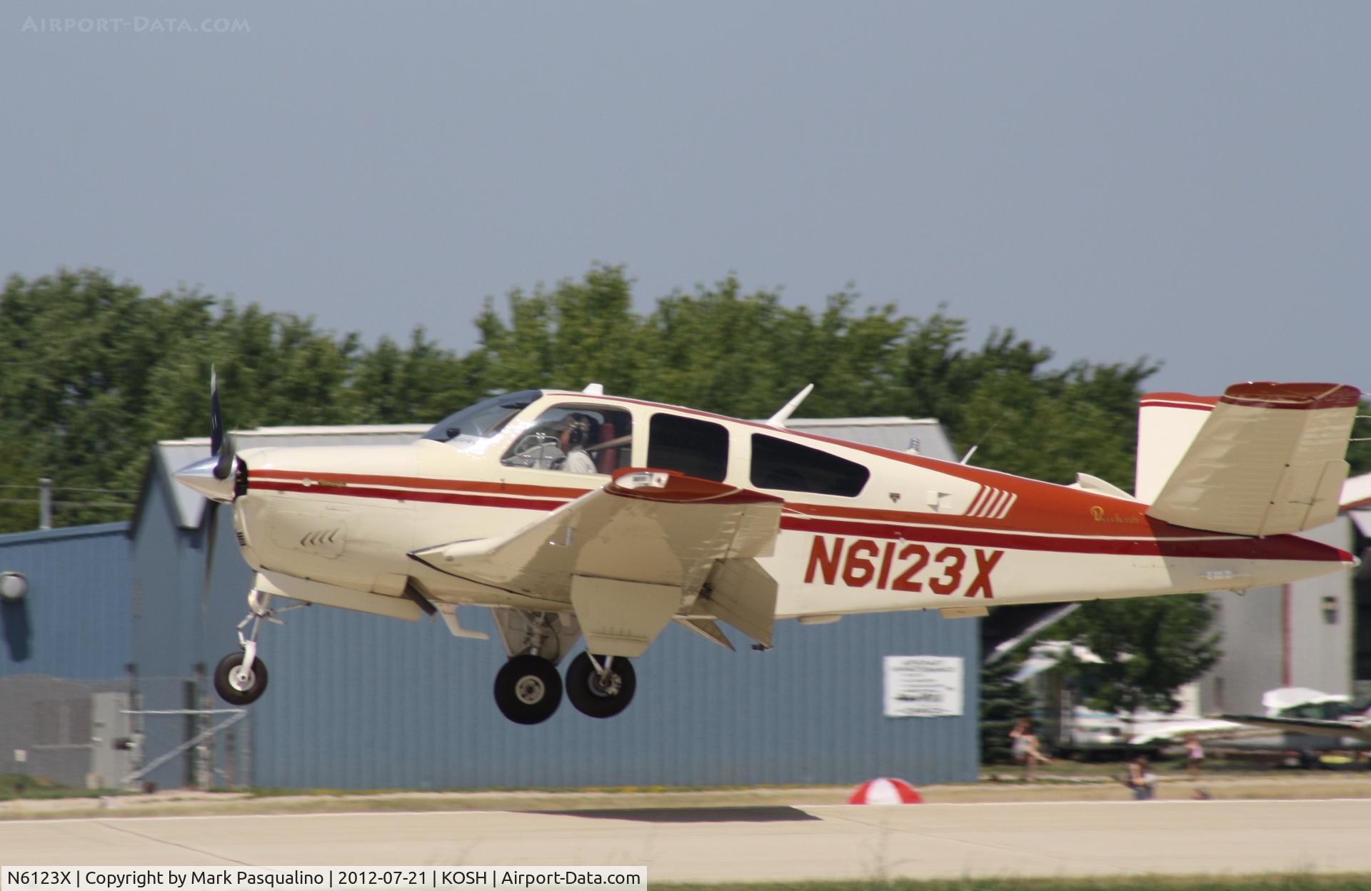 N6123X, 1981 Beech V35B Bonanza C/N D-10385, Beech V35B