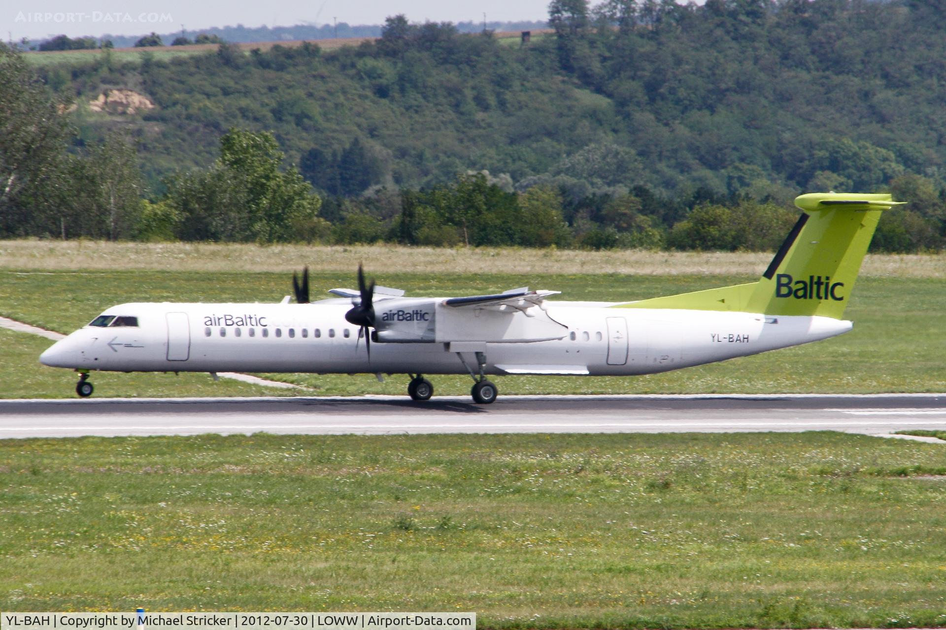 YL-BAH, 2010 De Havilland Canada DHC-8-402Q Dash 8 C/N 4296, De Havilland Canada DHC-8-402Q