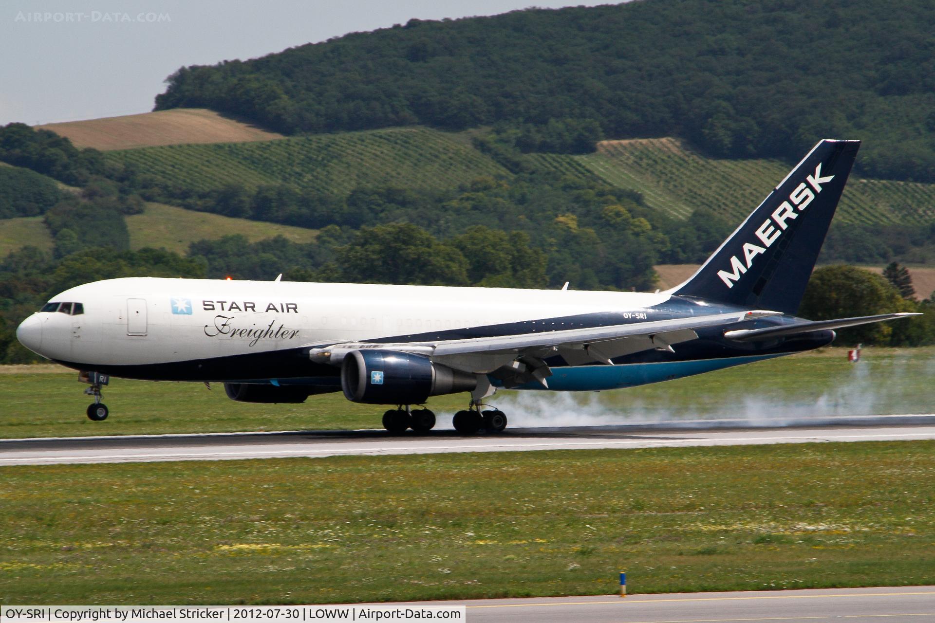 OY-SRI, 1993 Boeing B767-25EBDSF C/N 27193, Boeing 767-200F