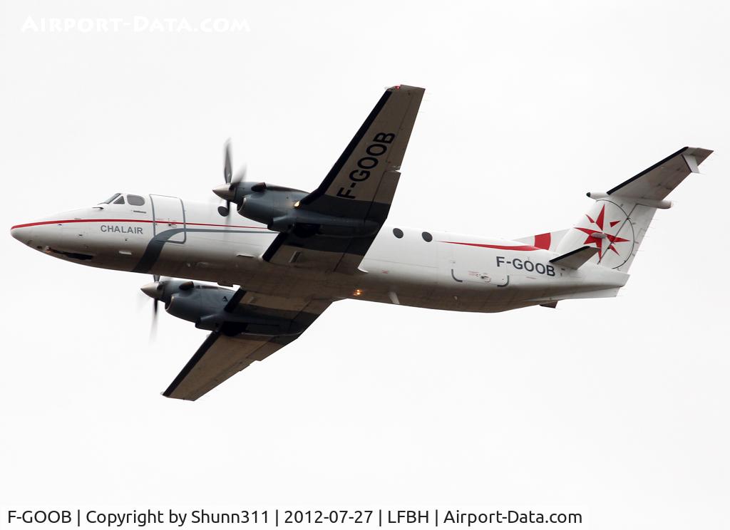 F-GOOB, 1991 Beech 1900C C/N UC-153, Taking off from rwy 27
