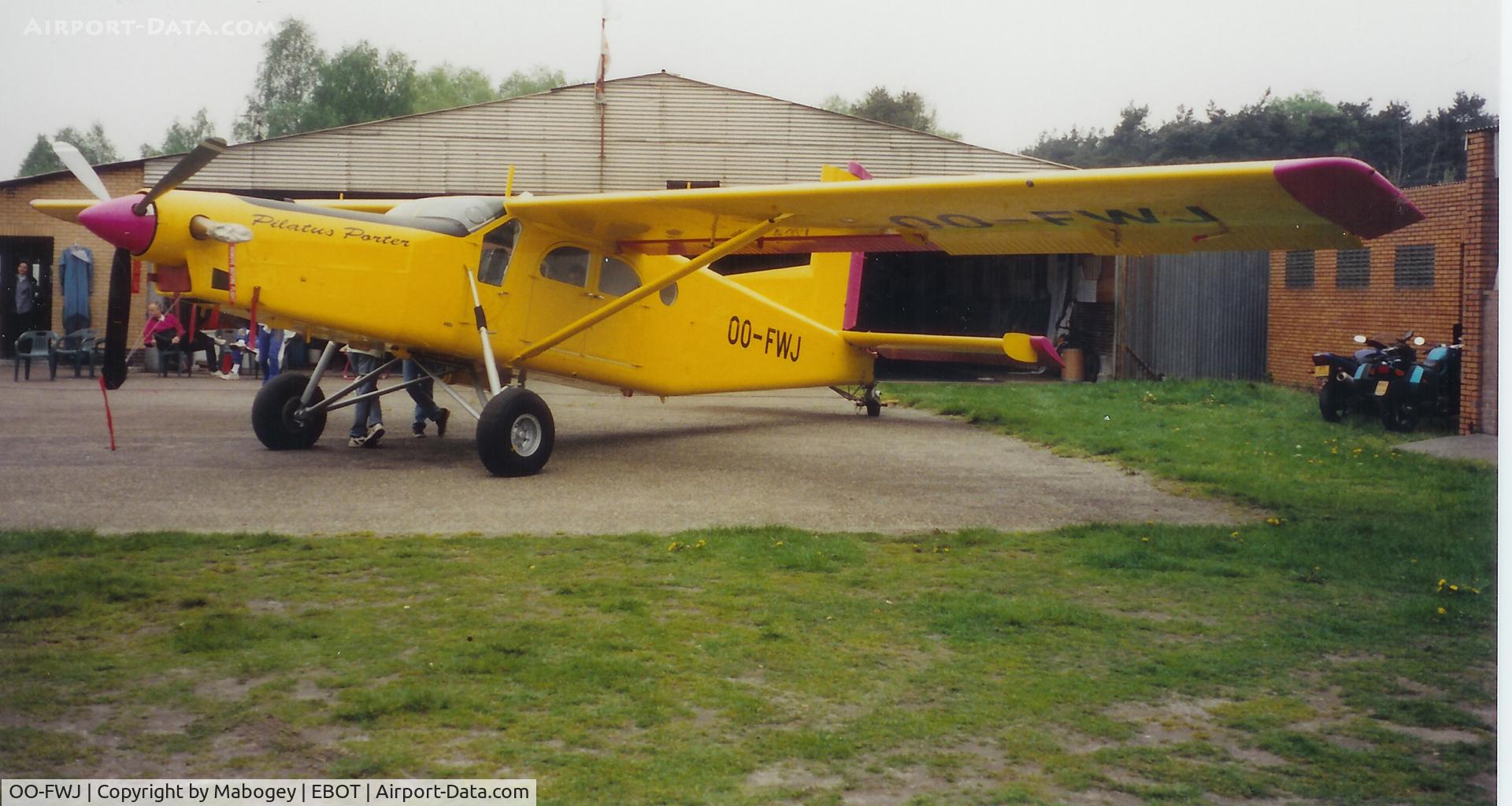 OO-FWJ, Pilatus PC-6/B2-H4 Turbo Porter C/N 710, The OO-FWJ at Oud-Turnhout airfield end 90's.
