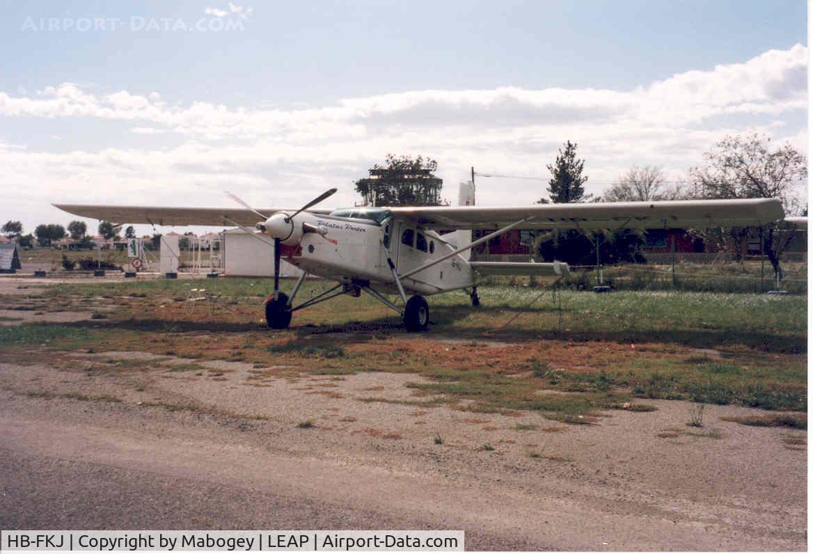 HB-FKJ, 1993 Pilatus PC-6/B2-H4 Turbo Porter C/N 895, The HB-FKJ at Ampuria Brava Airport sept 1995.
