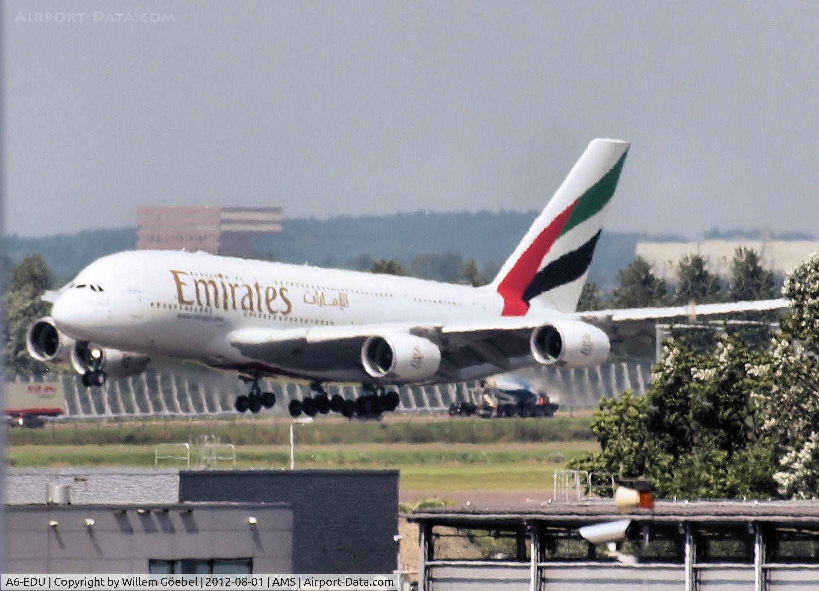 A6-EDU, 2011 Airbus A380-861 C/N 098, The first landing of the A380 of Emirates on Amsterdam Airport on runway C18