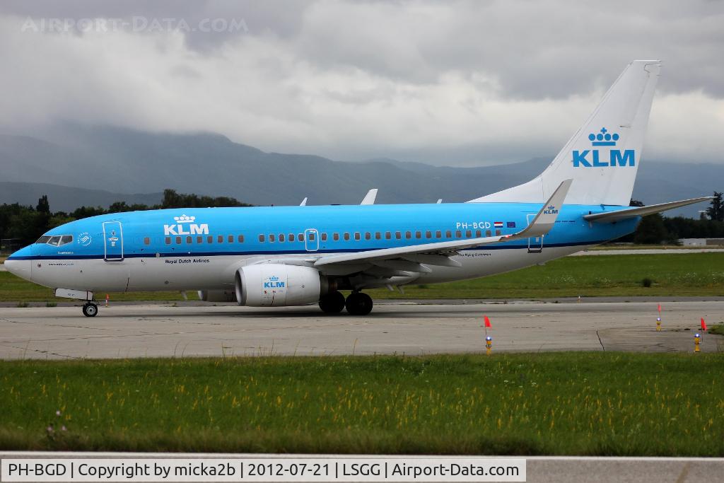 PH-BGD, 2008 Boeing 737-7K2 C/N 30366, Taxiing for departure