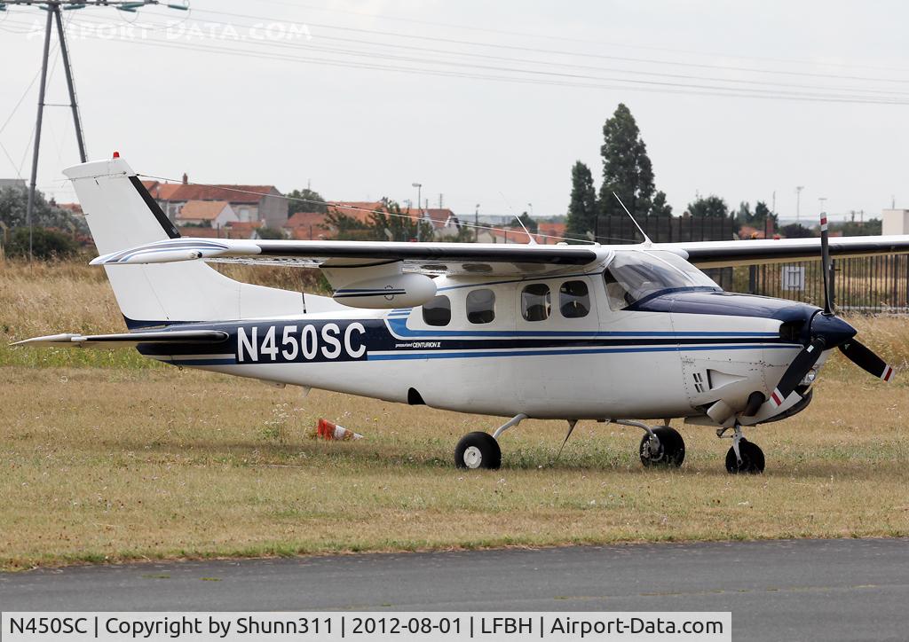 N450SC, 1979 Cessna P210N Pressurised Centurion C/N P2100294, Parked after maintenance...