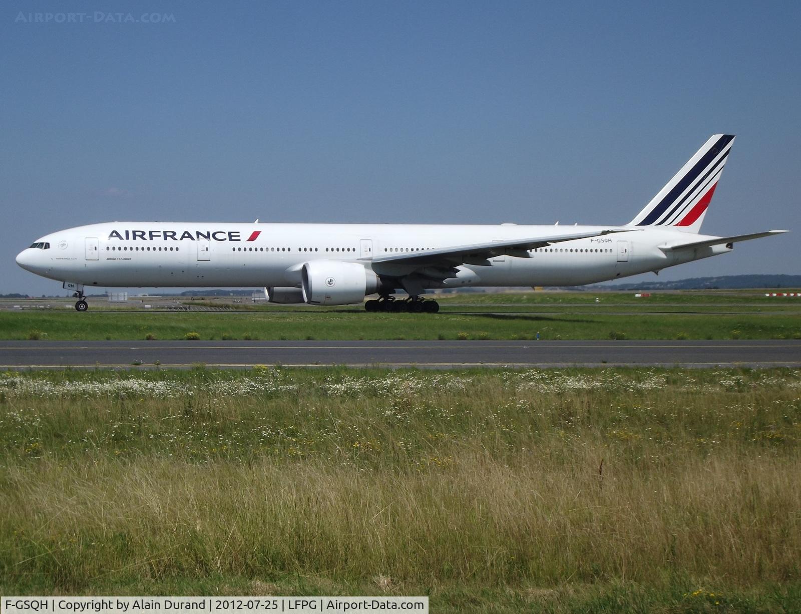 F-GSQH, 2005 Boeing 777-328/ER C/N 32711, On lease from ILFC, c/n 501.