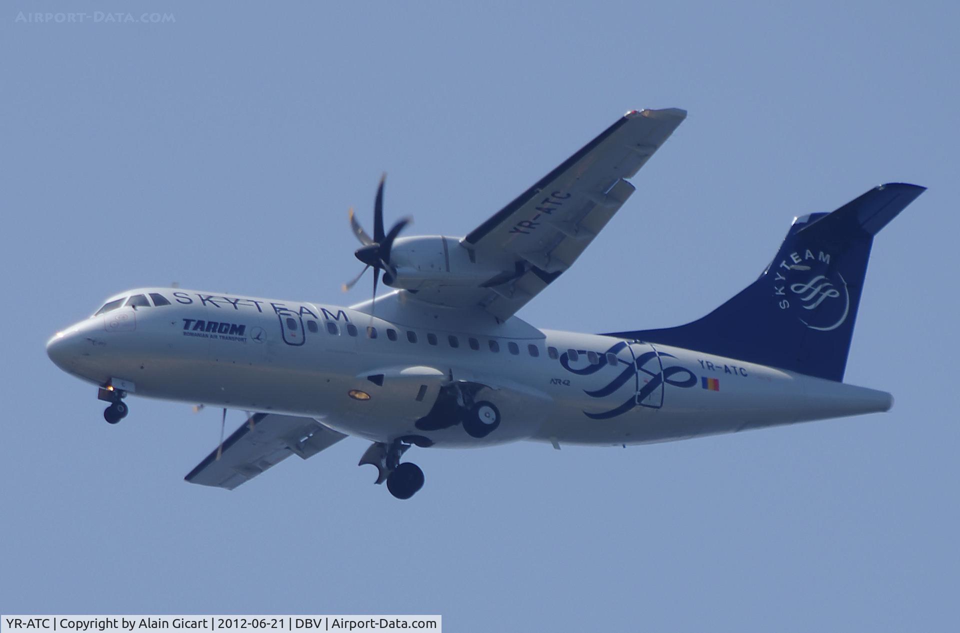 YR-ATC, 1998 ATR 42-512 C/N 589, Approach Dubrovnik airport