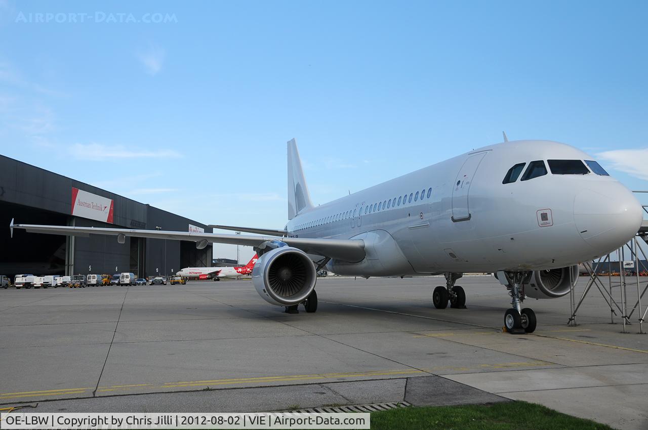 OE-LBW, 2001 Airbus A320-214 C/N 1678, Untitled