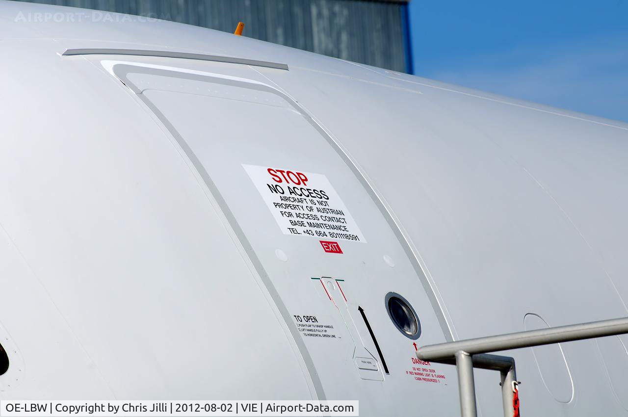 OE-LBW, 2001 Airbus A320-214 C/N 1678, Untitled