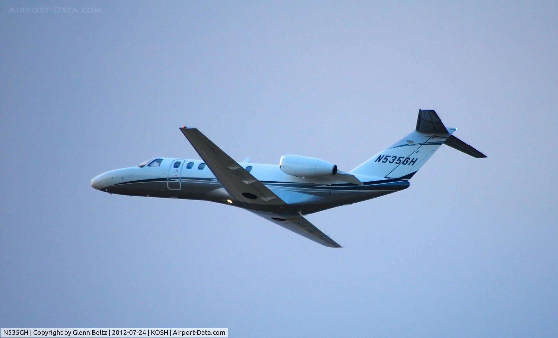 N535GH, 2005 Cessna 525B CitationJet CJ3 C/N 525B-0054, Departing EAA Airventure/Oshkosh on 24 July 2012.