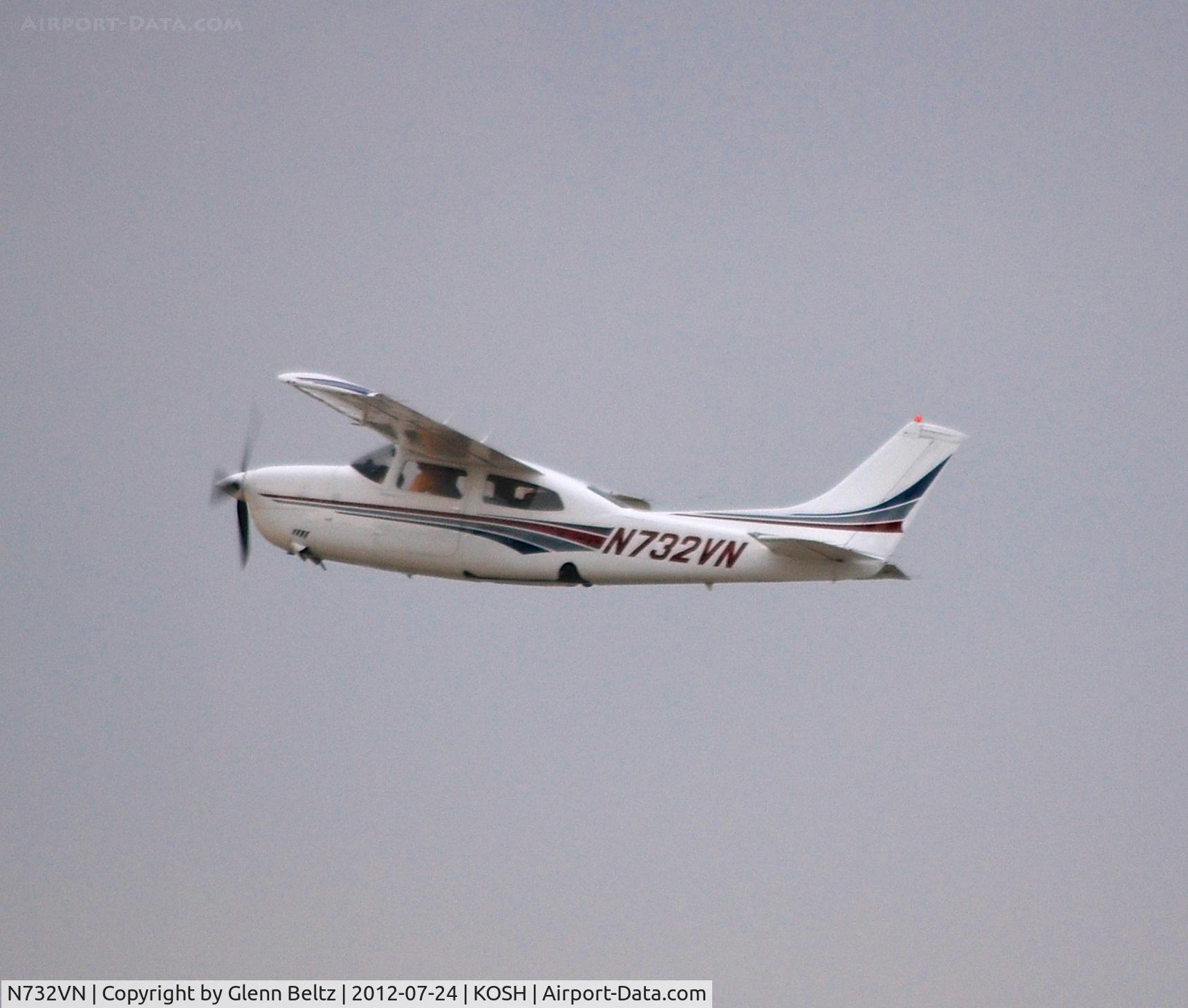 N732VN, 1977 Cessna T210M Turbo Centurion C/N 21061810, Departing EAA Airventure/Oshkosh on 24 July 2012.