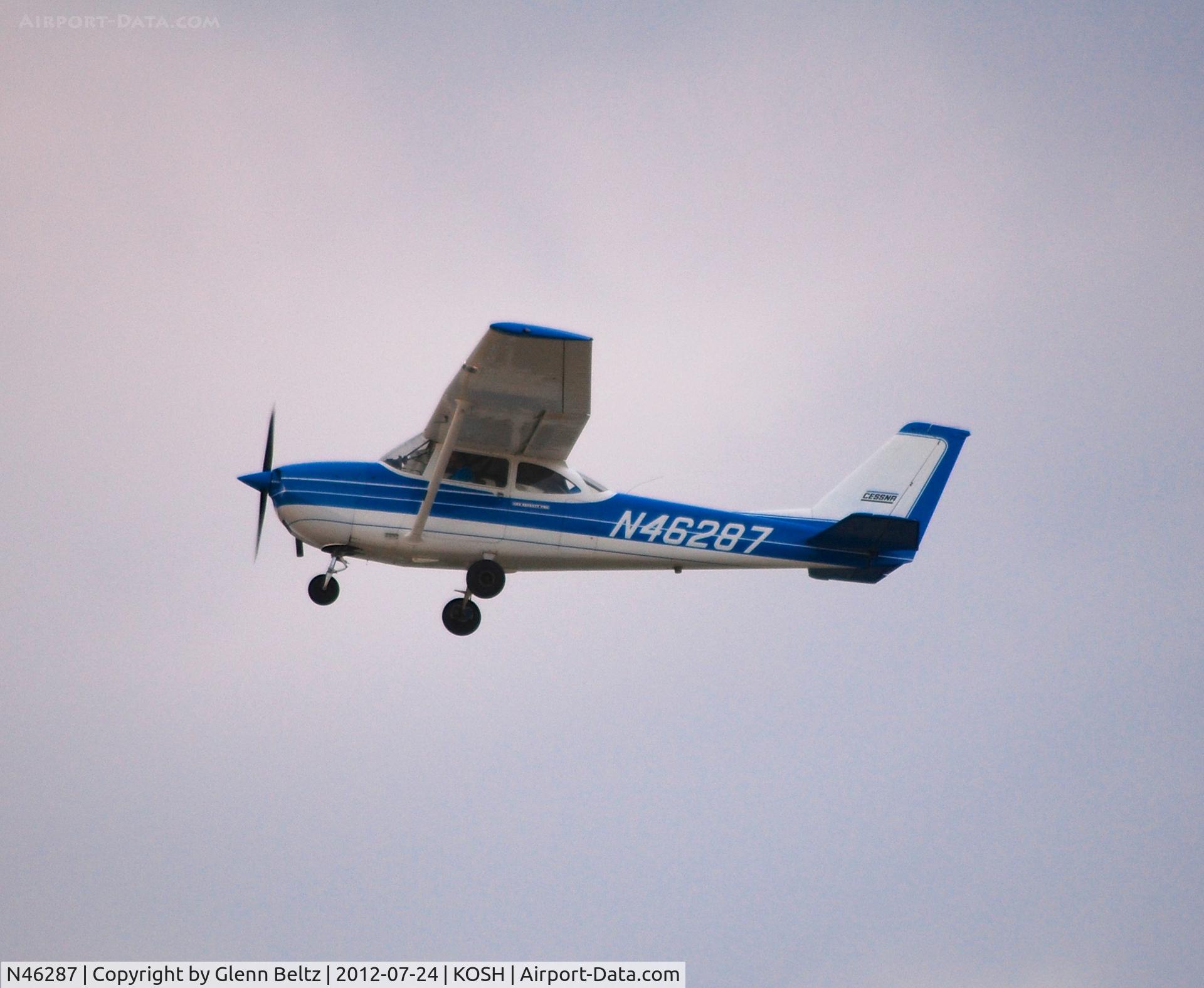 N46287, 1968 Cessna 172I C/N 17257157, Departing EAA Airventure/Oshkosh on 24 July 2012.