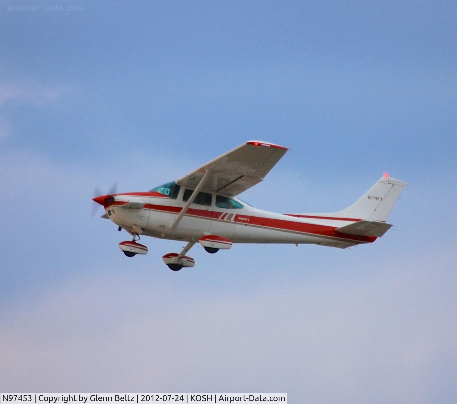 N97453, 1979 Cessna 182Q Skylane C/N 18267100, Departing EAA Airventure/Oshkosh on 24 July 2012.