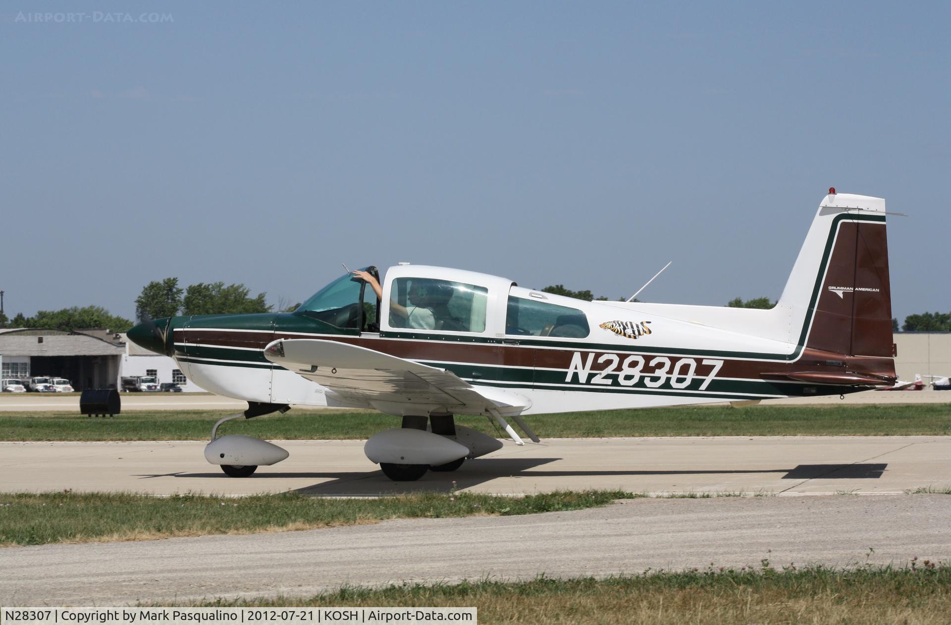 N28307, 1977 Grumman American AA-5B Tiger C/N AA5B0551, AA-5B