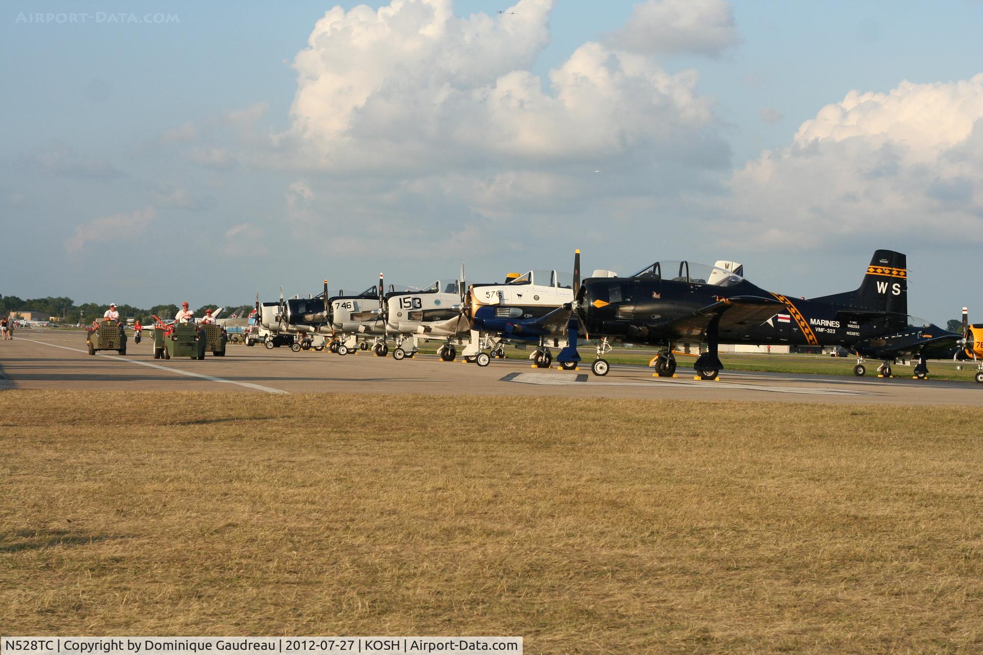 N528TC, 1957 North American T-28C Trojan C/N 252-16, Photo from Oshkosh