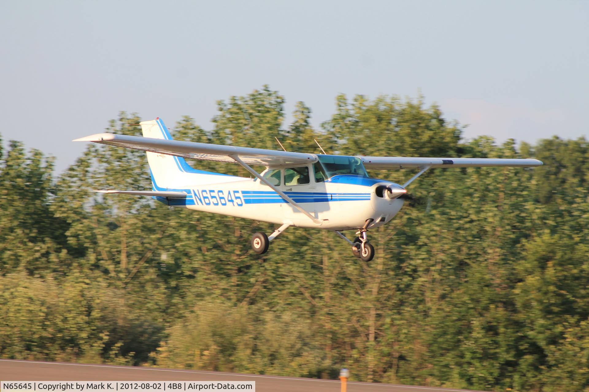 N65645, 1982 Cessna 172P C/N 17275797, N65645 over the numbers.