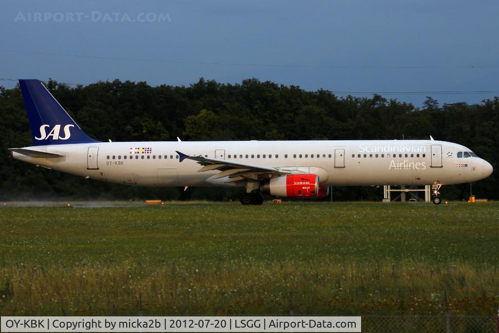 OY-KBK, 2001 Airbus A321-232 C/N 1587, Take off in 23