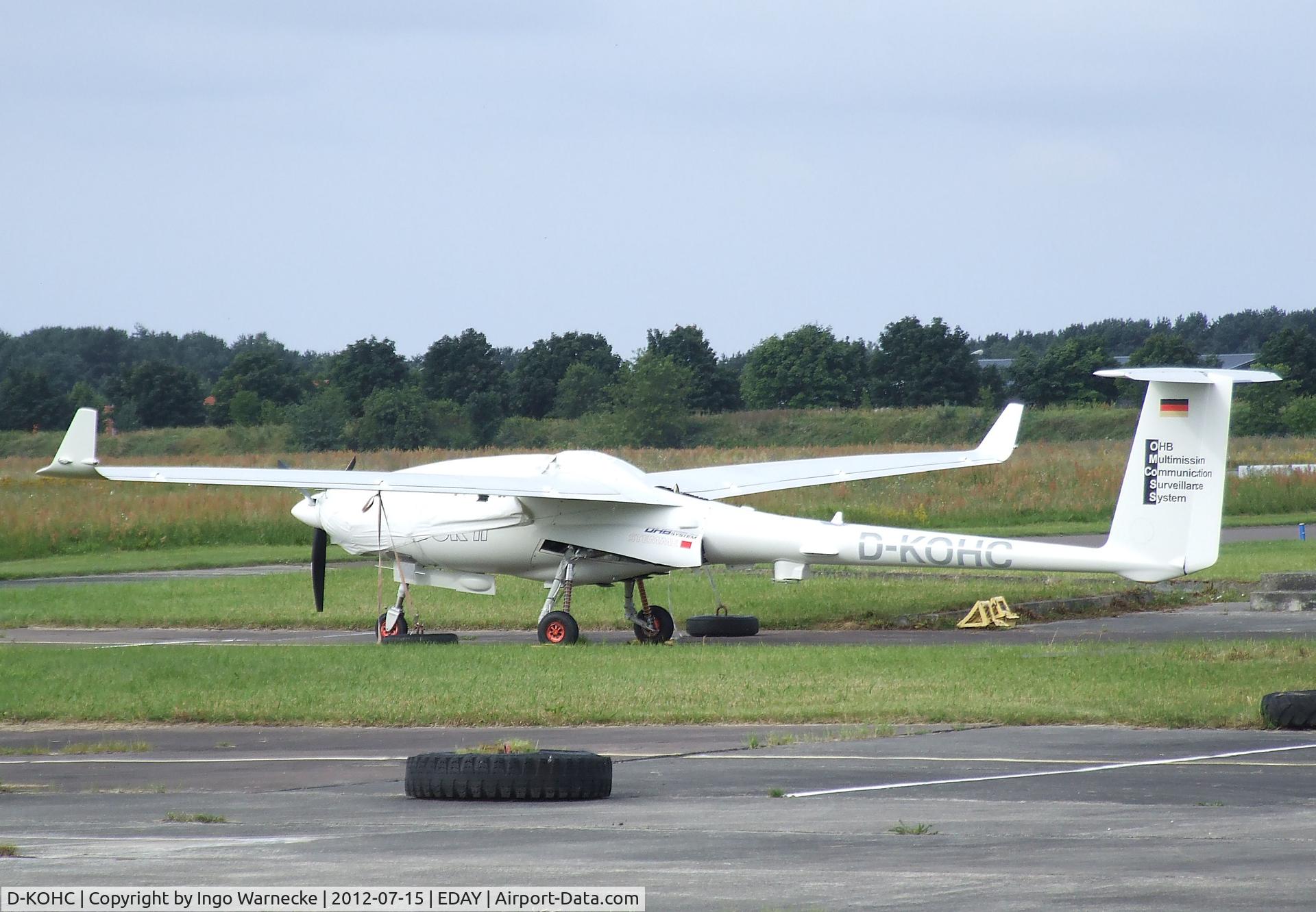 D-KOHC, Stemme S-15 Condor II C/N Not found D-KOHC, Stemme S-15 Condor II OMCoSS (OHB Multimission Communication Surveillance System) at Strausberg airfield