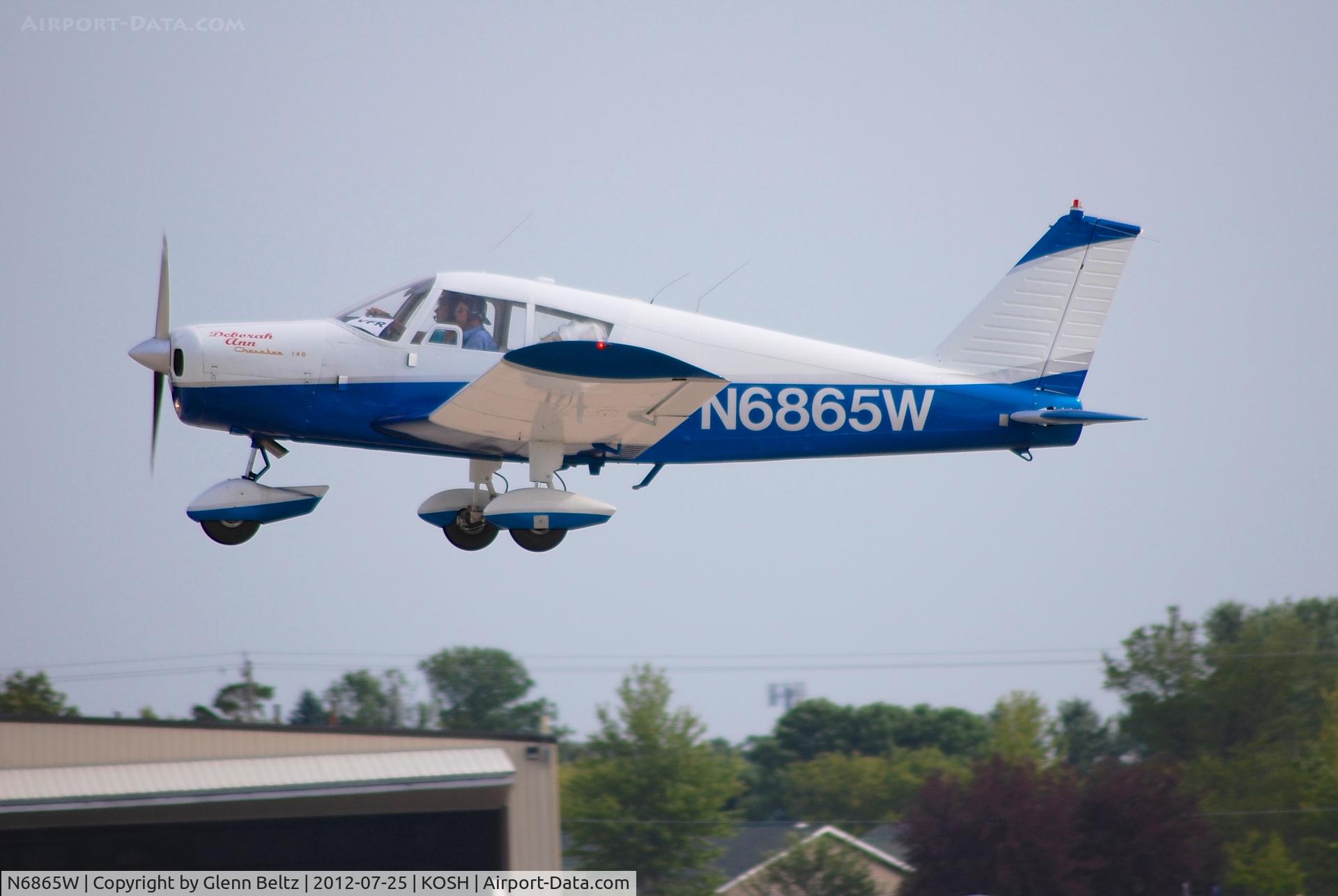 N6865W, 1965 Piper PA-28-140 C/N 28-21021, Departing EAA Airventure/Oshkosh on 25 July 2012.