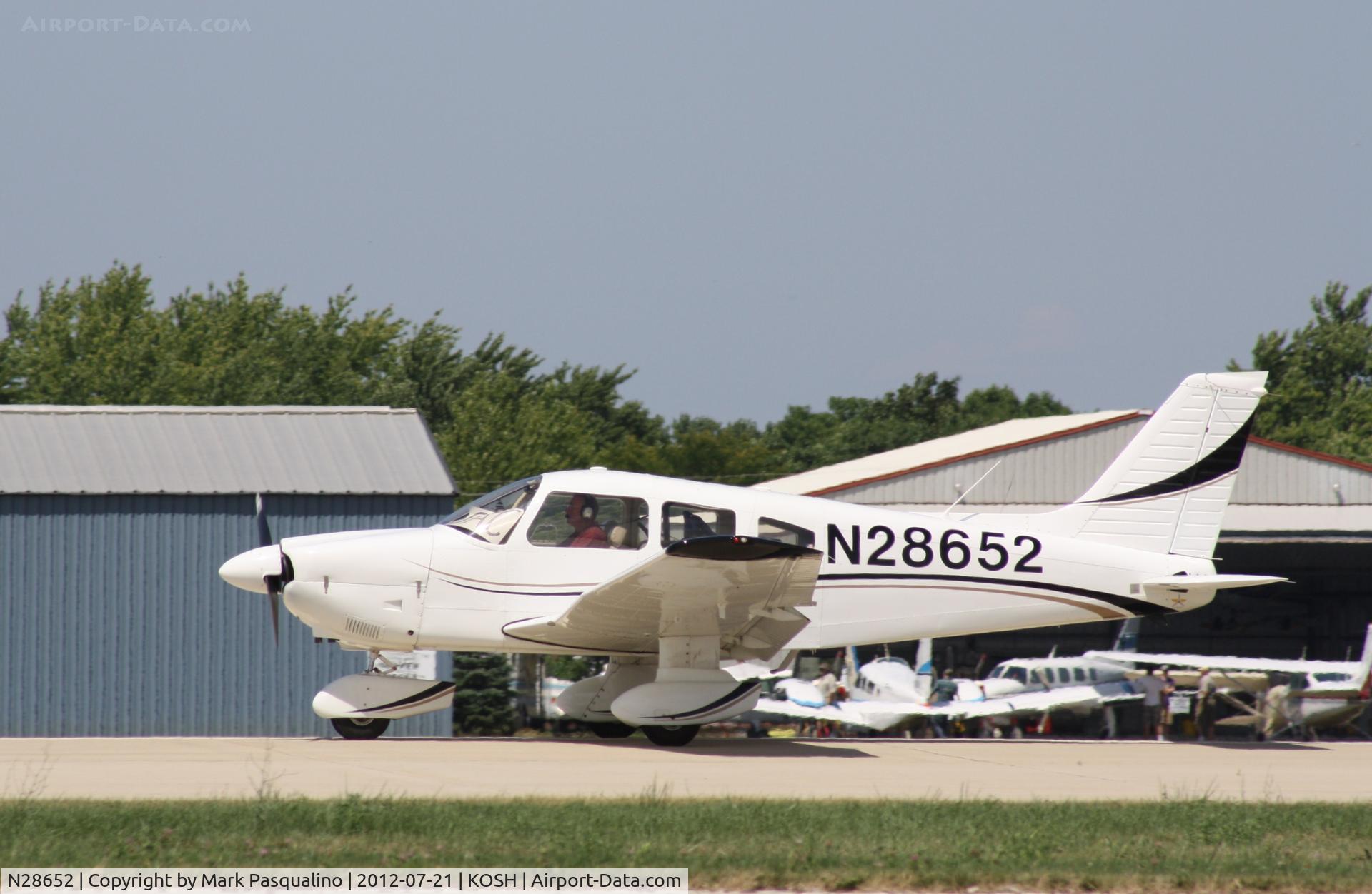N28652, Piper PA-28-181 C/N 28-7990421, Piper PA-28-181
