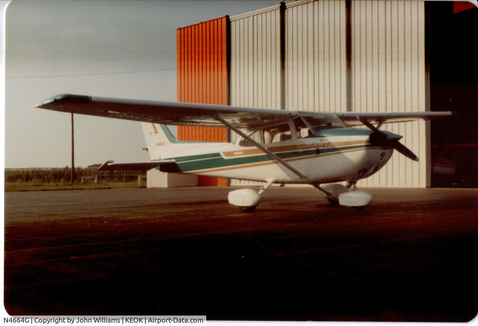 N4664G, 1979 Cessna 172N C/N 17273290, N4664G when it was on rental fleet at Lindner Aviation, Keokuk, IA.