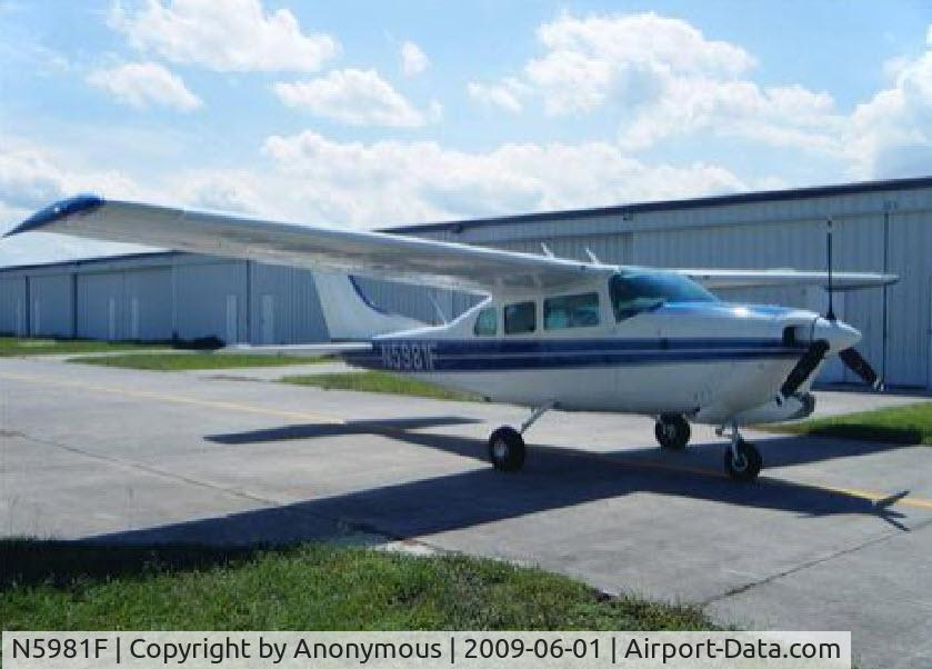 N5981F, 1968 Cessna 210H Centurion C/N 21058981, For Sale in 2009 in St Pete Florida